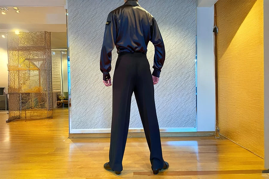 イカ胸シャツ、その他のシャツ類・スラックス