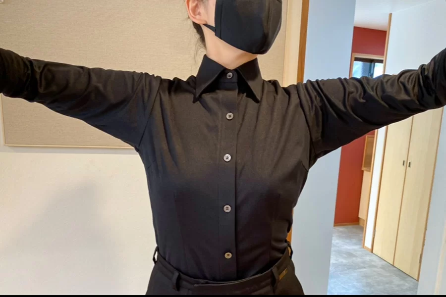 イカ胸シャツ、その他のシャツ類・スラックス